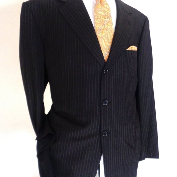 BRIONI FOR NEIMAN MARCUS 2 PIECE SUIT SIZE 48 R - Picture 2 of 8